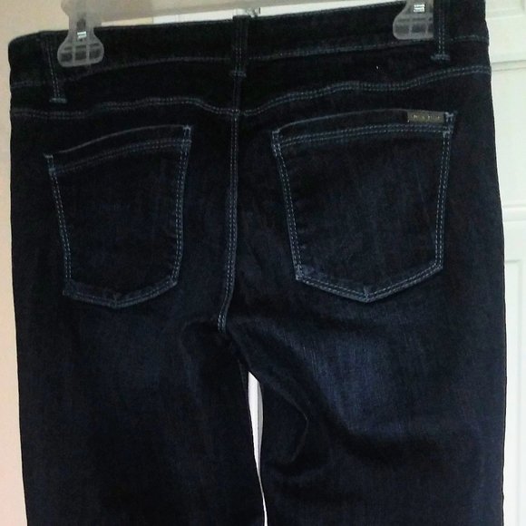 White House/Black Market Straight Crop Frayed Legs Jeans - Picture 4 of 8